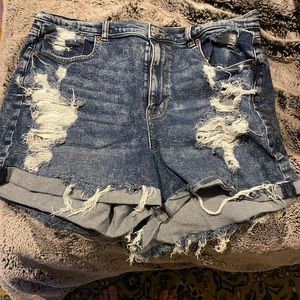 American eagle distressed jean shorts size 18